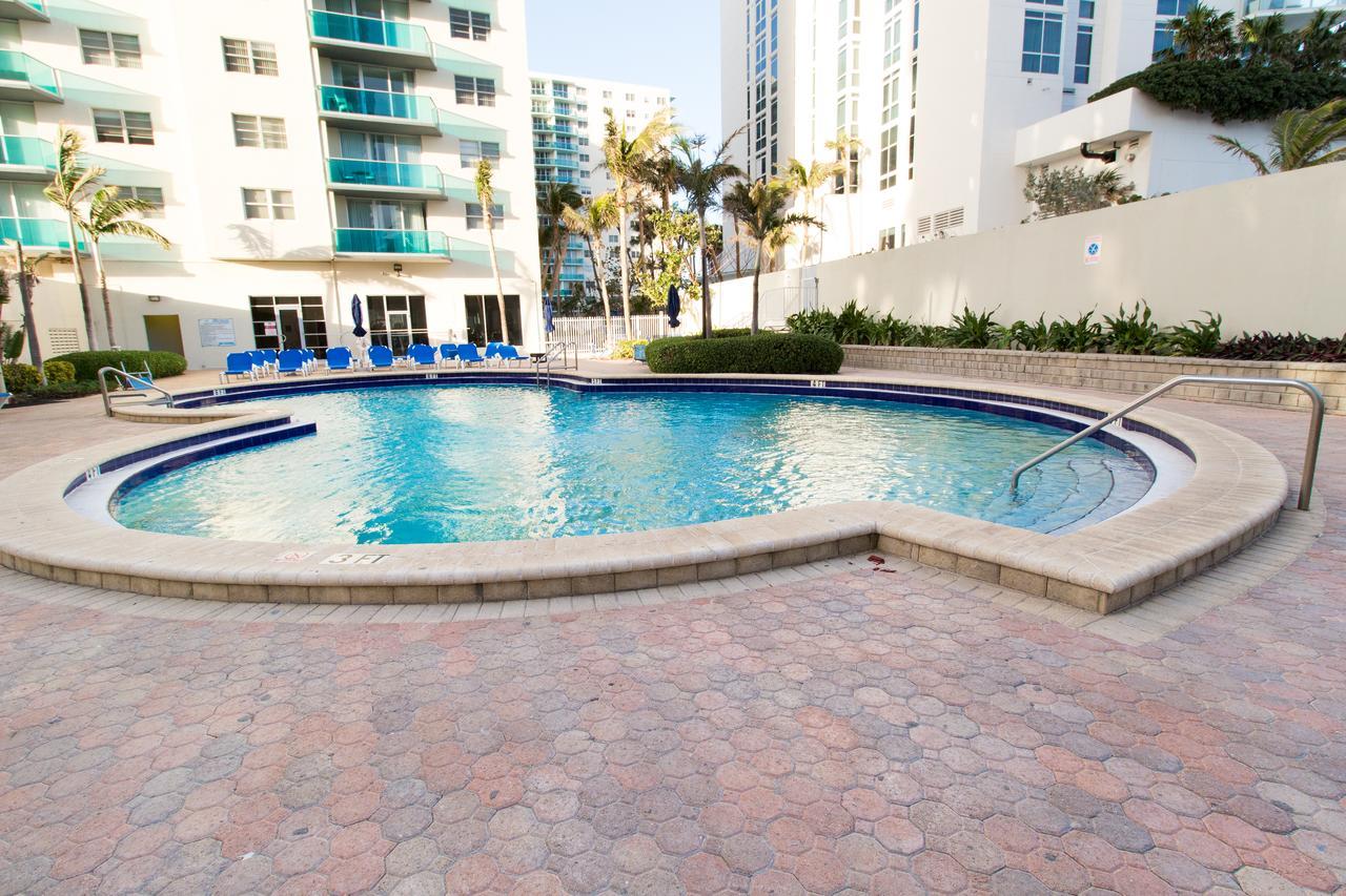 הוליווד Sian Ocean Apartments מראה חיצוני תמונה